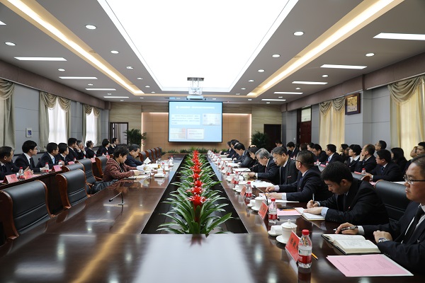 汇报会.jpg