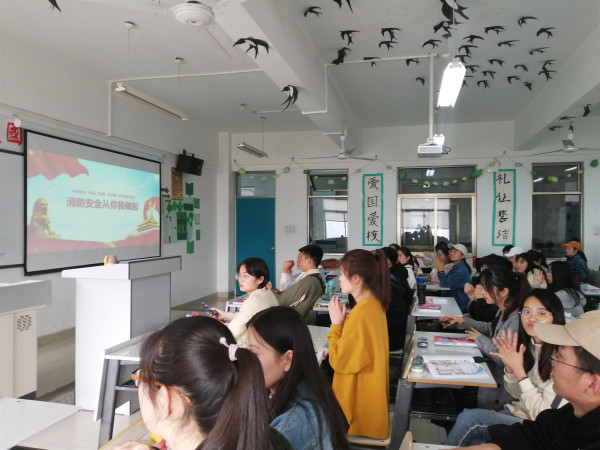 学生党员消防安全1.jpg